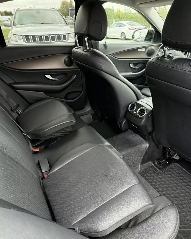 MERCEDES-BENZ Klasa E 200 d 9G-TRONIC