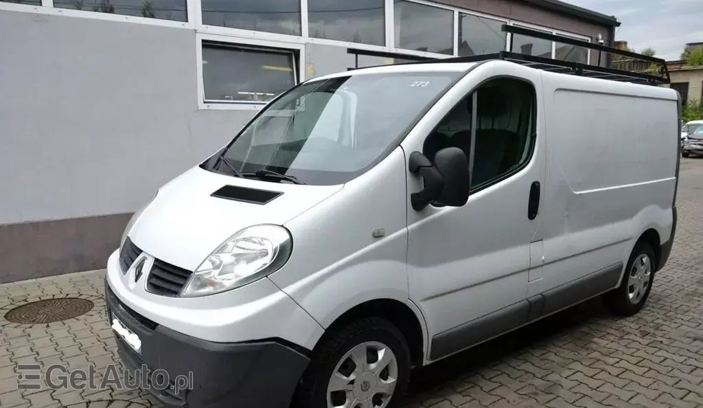 RENAULT Trafic 