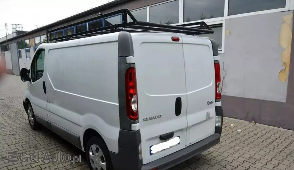 RENAULT Trafic 