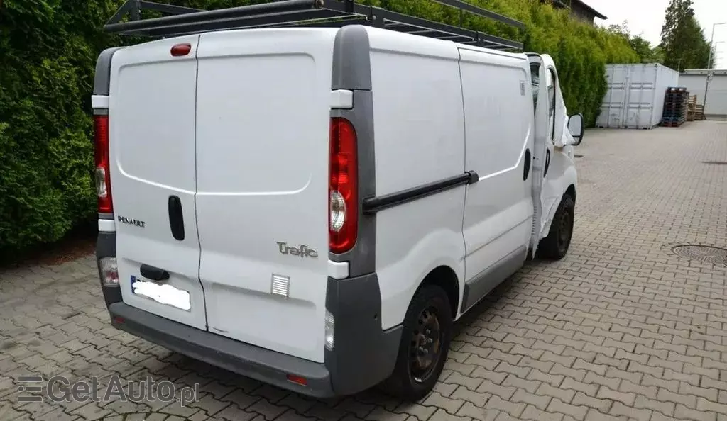 RENAULT Trafic 