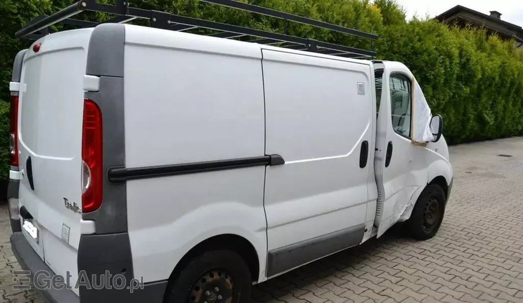 RENAULT Trafic 
