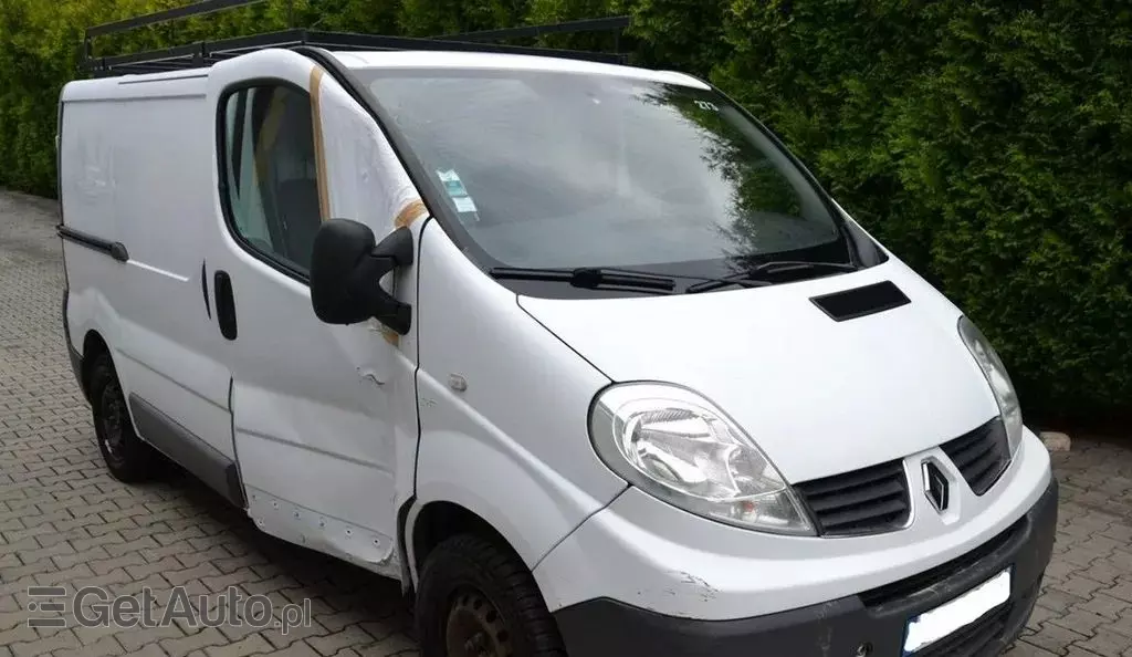 RENAULT Trafic 