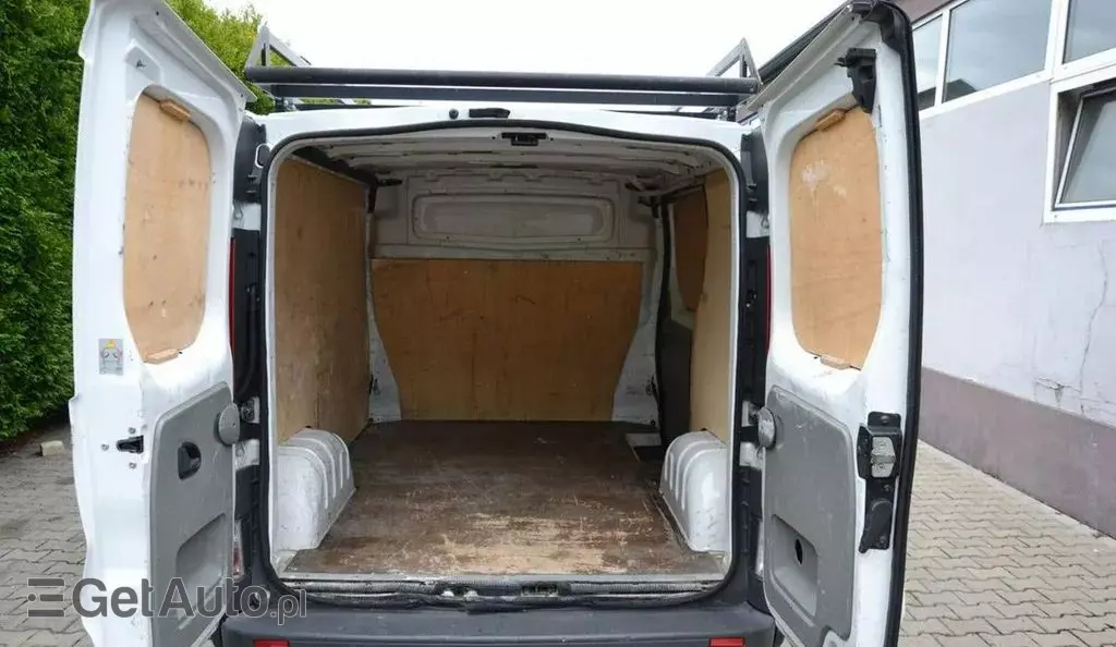 RENAULT Trafic 