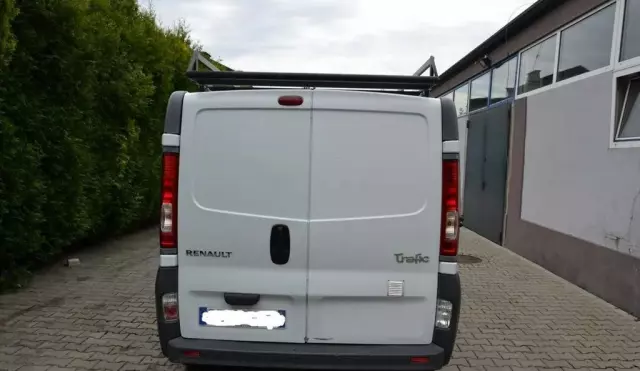 RENAULT Trafic 