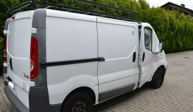 RENAULT Trafic 