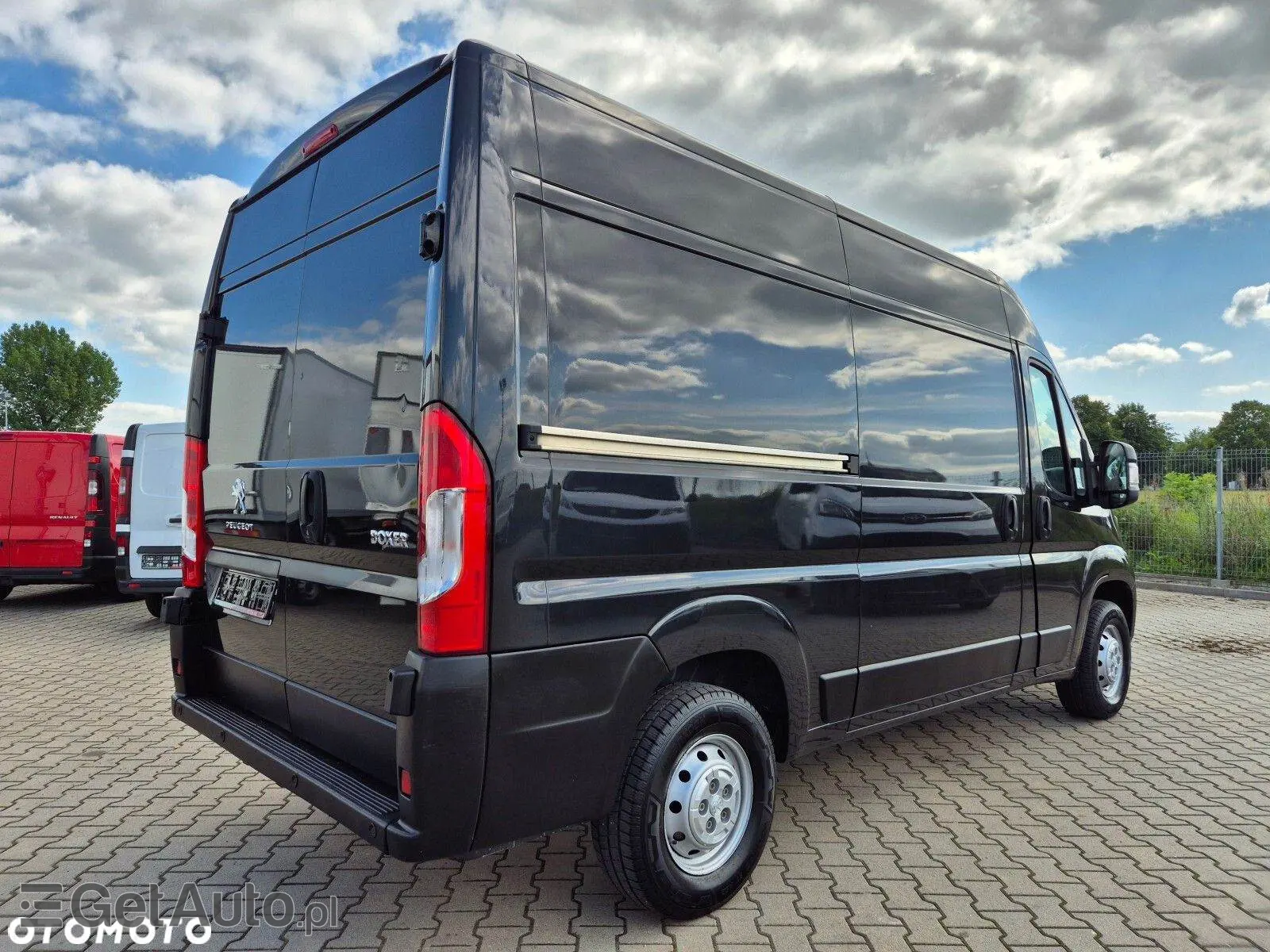 PEUGEOT Boxer 330 L2H2