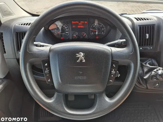 PEUGEOT Boxer 330 L2H2