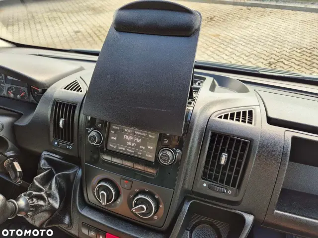 PEUGEOT Boxer 330 L2H2