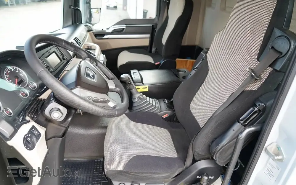 MAN TGS 33.360 / 6x4 / WYWROTKA + HDS HMF 1820 K-RC / wysów 10m / HYDROBURTA / CHWYTAK / NAVI / MANUAL / SPROWADZONY 