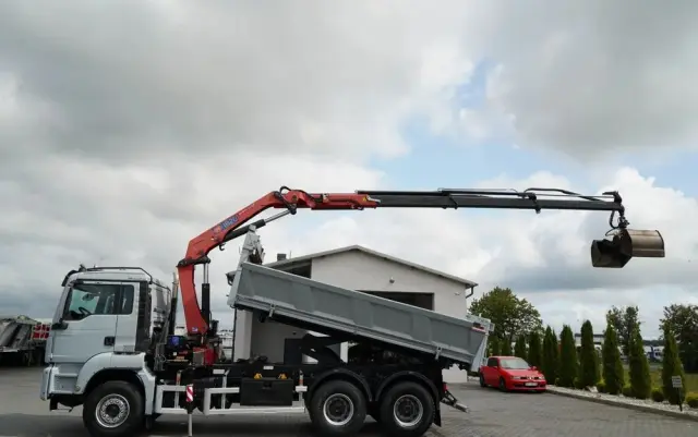 MAN TGS 33.360 / 6x4 / WYWROTKA + HDS HMF 1820 K-RC / wysów 10m / HYDROBURTA / CHWYTAK / NAVI / MANUAL / SPROWADZONY 