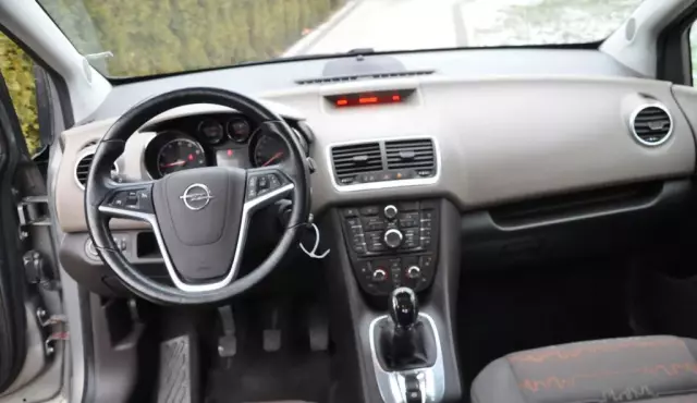 OPEL Meriva 1.4 Turbo (140 KM)