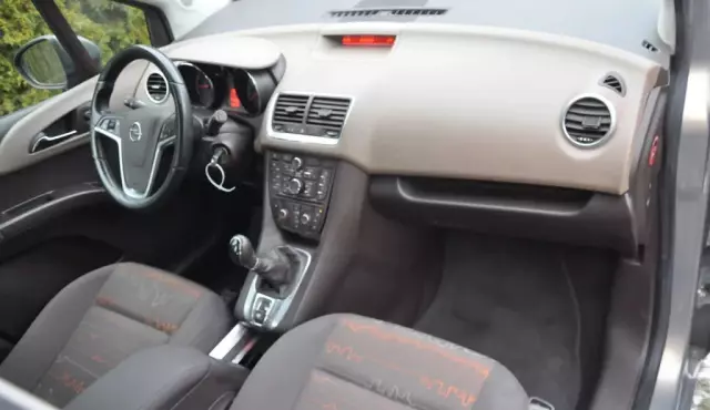 OPEL Meriva 1.4 Turbo (140 KM)
