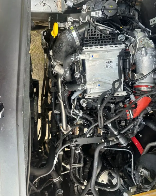 VOLKSWAGEN Crafter 