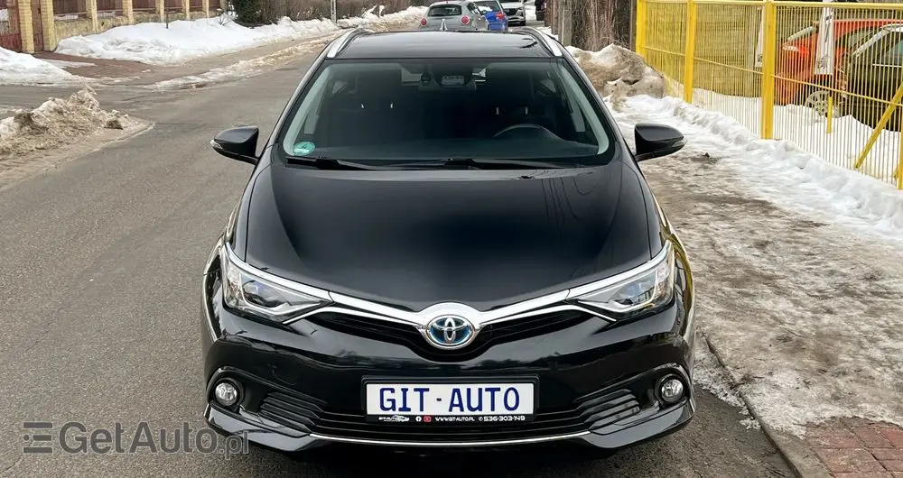 TOYOTA Auris 1.8 HSD Prestige NAVI