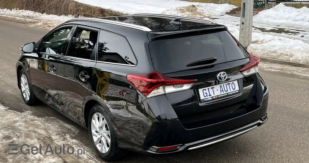 TOYOTA Auris 1.8 HSD Prestige NAVI