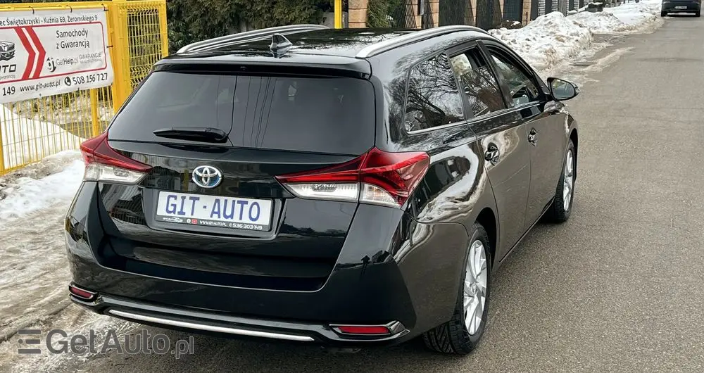TOYOTA Auris 1.8 HSD Prestige NAVI