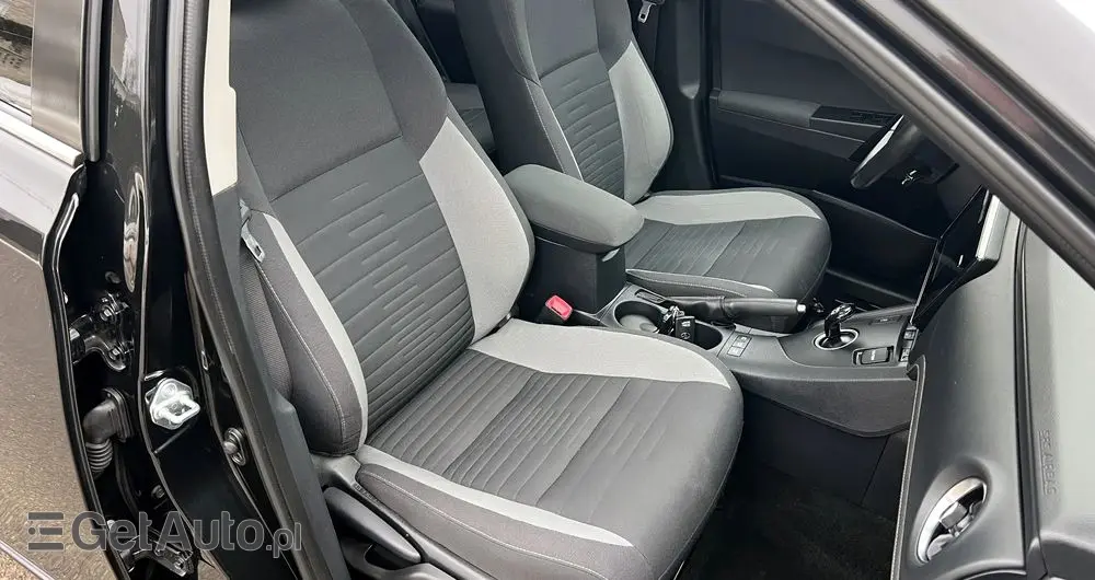 TOYOTA Auris 1.8 HSD Prestige NAVI