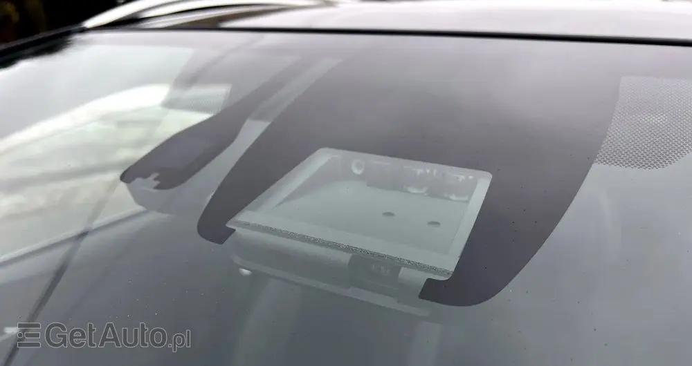 TOYOTA Auris 1.8 HSD Prestige NAVI