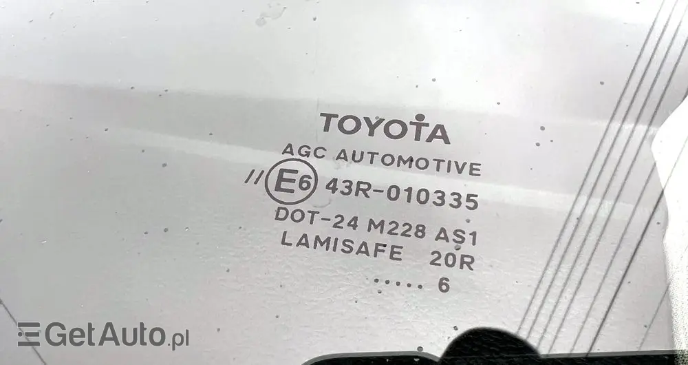 TOYOTA Auris 1.8 HSD Prestige NAVI