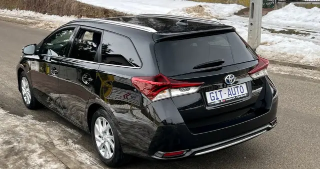 TOYOTA Auris 1.8 HSD Prestige NAVI