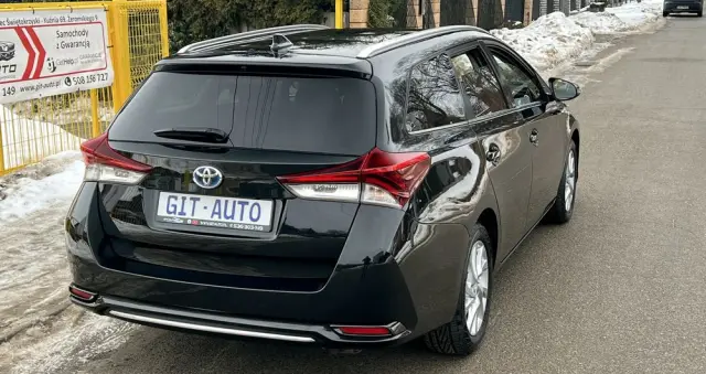 TOYOTA Auris 1.8 HSD Prestige NAVI