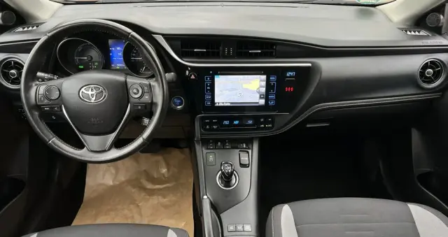 TOYOTA Auris 1.8 HSD Prestige NAVI
