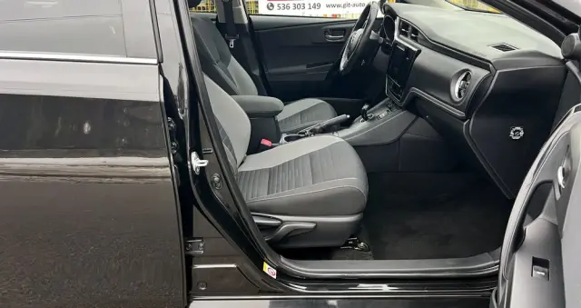 TOYOTA Auris 1.8 HSD Prestige NAVI