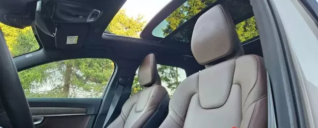 VOLVO V90 Cross Country 