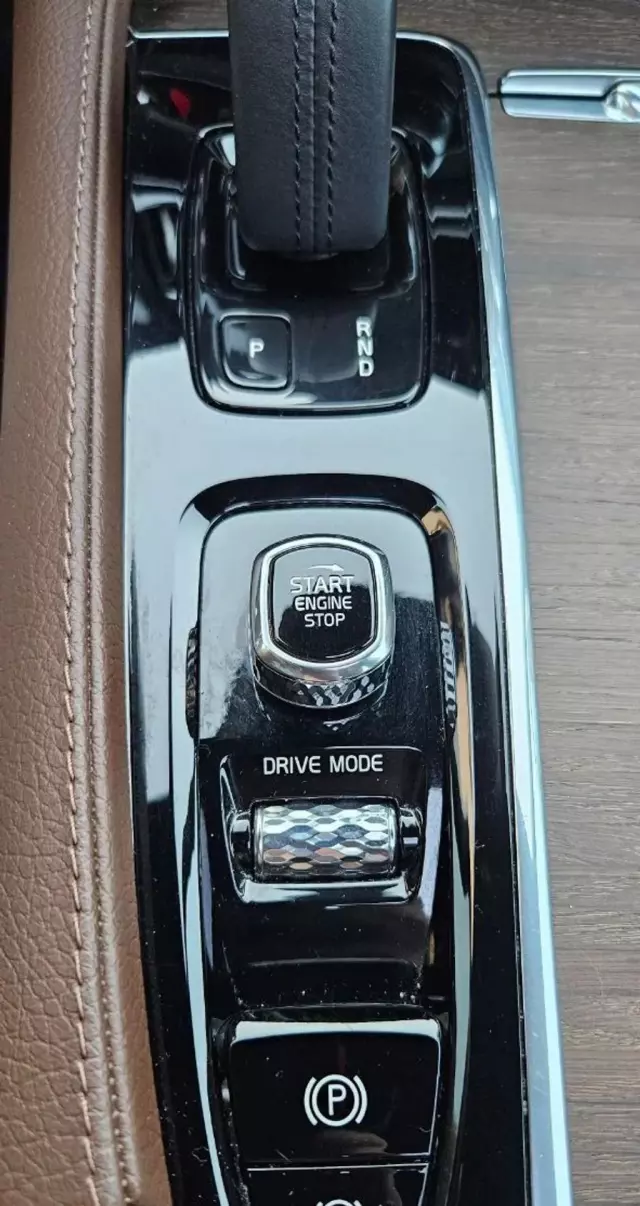 VOLVO V90 Cross Country 