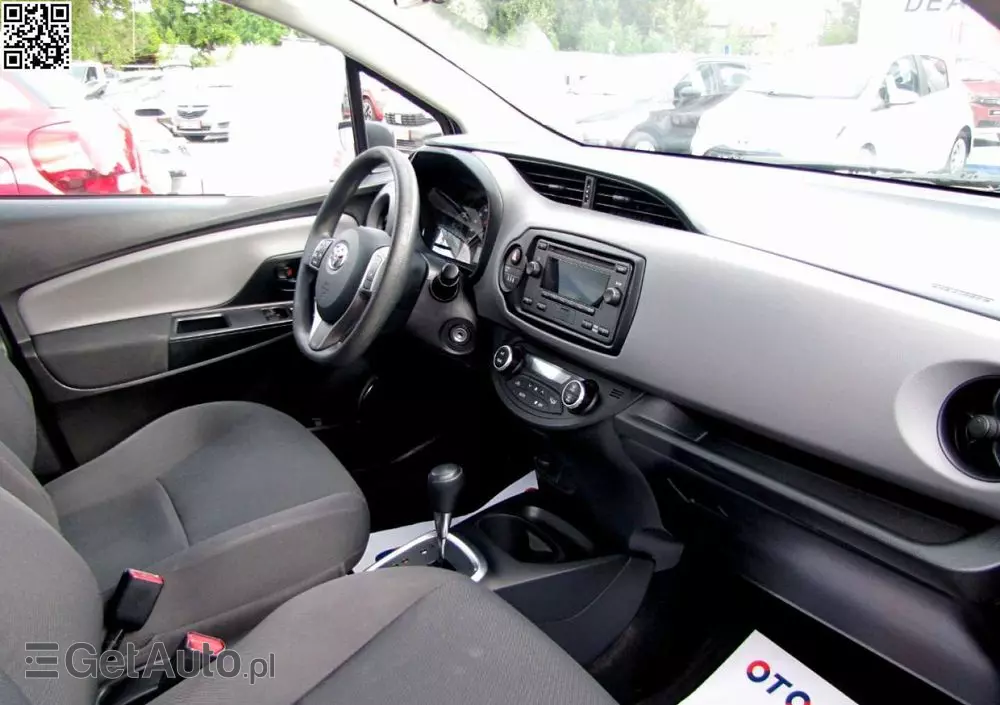 TOYOTA Yaris Hybrid 100 Active