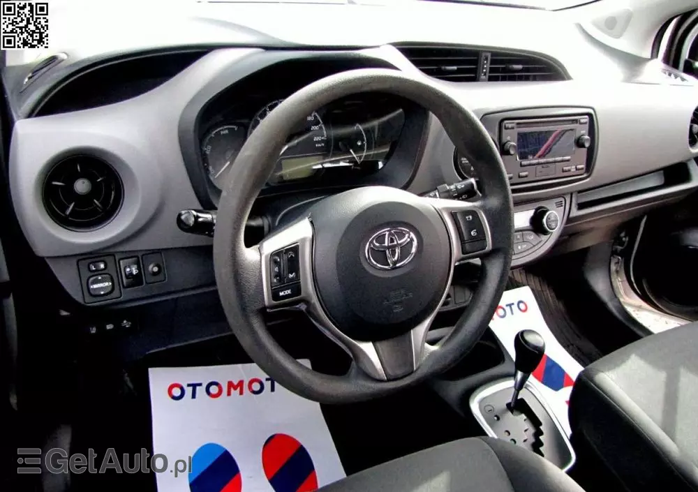 TOYOTA Yaris Hybrid 100 Active