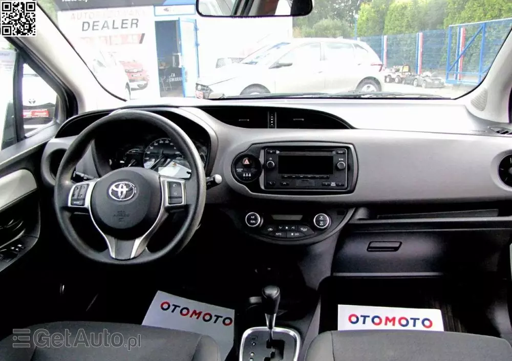 TOYOTA Yaris Hybrid 100 Active