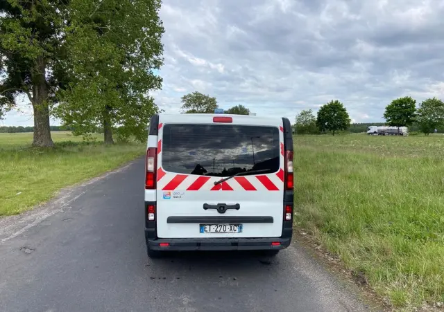 OPEL Ambulans Karetka vivaro 
