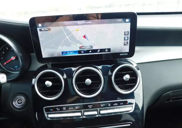 MERCEDES-BENZ GLC 300 e 4-Matic Business Edition