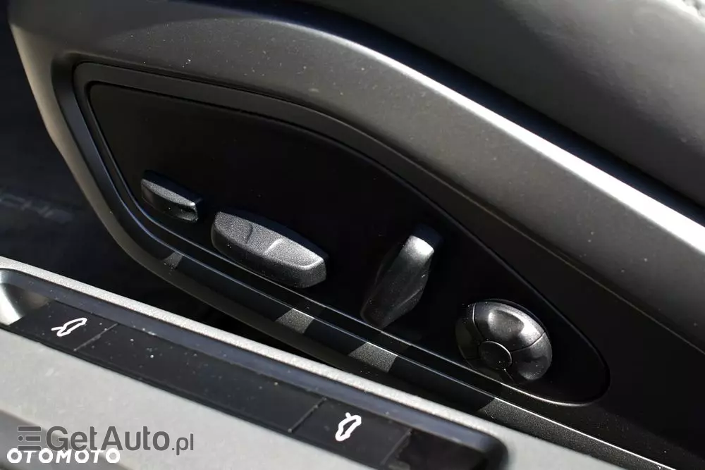 PORSCHE 911 Carrera S