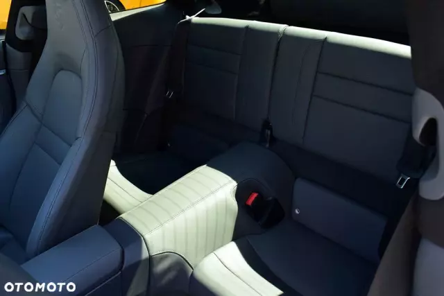 PORSCHE 911 Carrera S