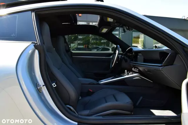 PORSCHE 911 Carrera S