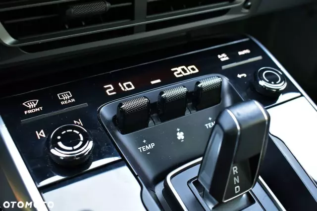 PORSCHE 911 Carrera S