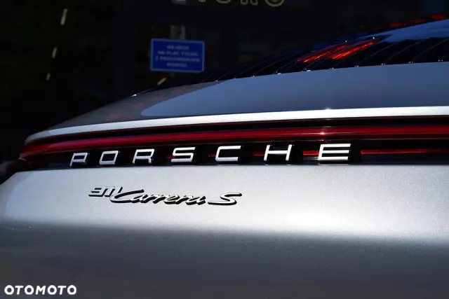 PORSCHE 911 Carrera S