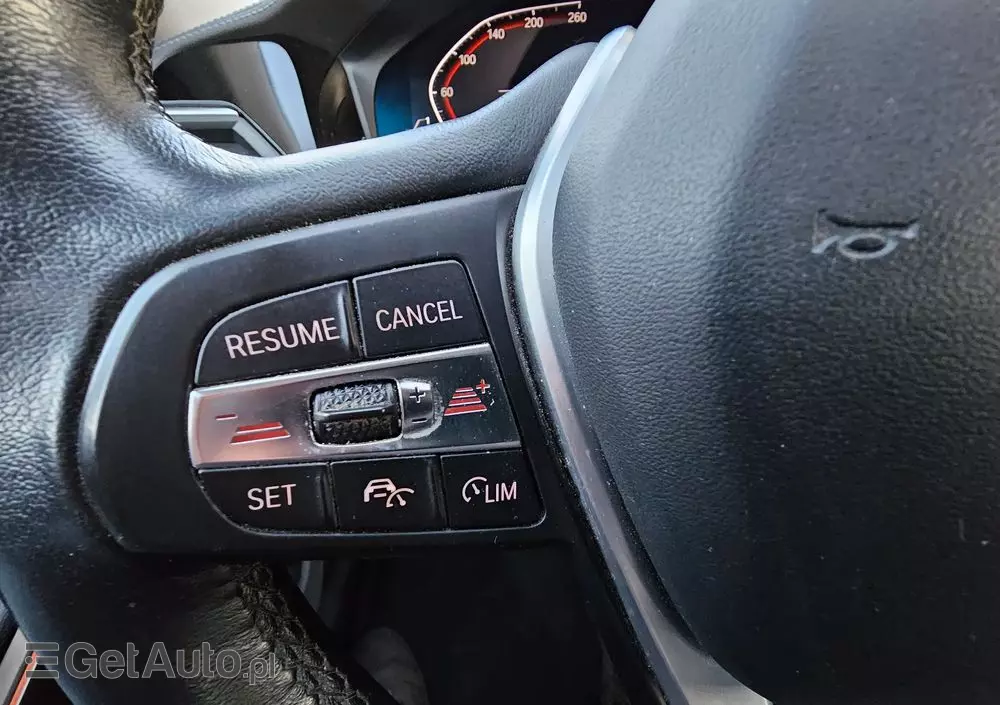 BMW Seria 3 320d Touring xDrive Luxury Line