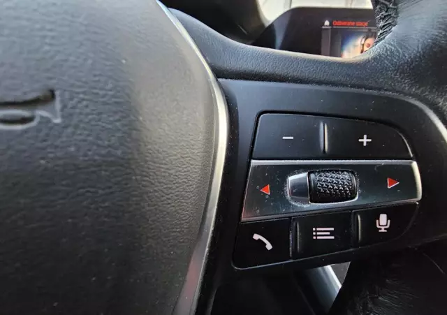 BMW Seria 3 320d Touring xDrive Luxury Line