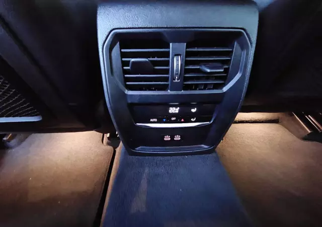 BMW Seria 3 320d Touring xDrive Luxury Line