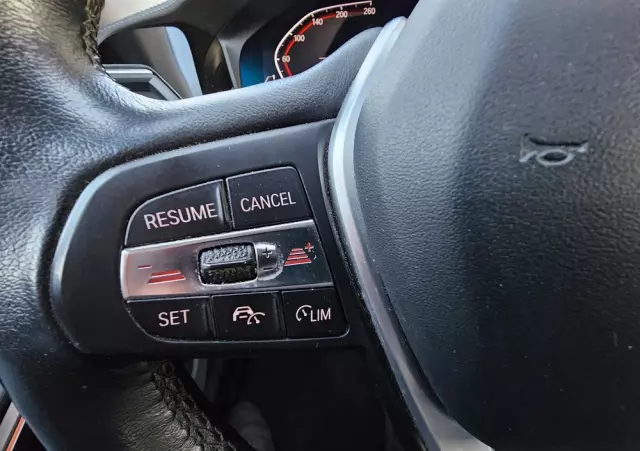 BMW Seria 3 320d Touring xDrive Luxury Line