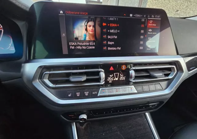 BMW Seria 3 320d Touring xDrive Luxury Line