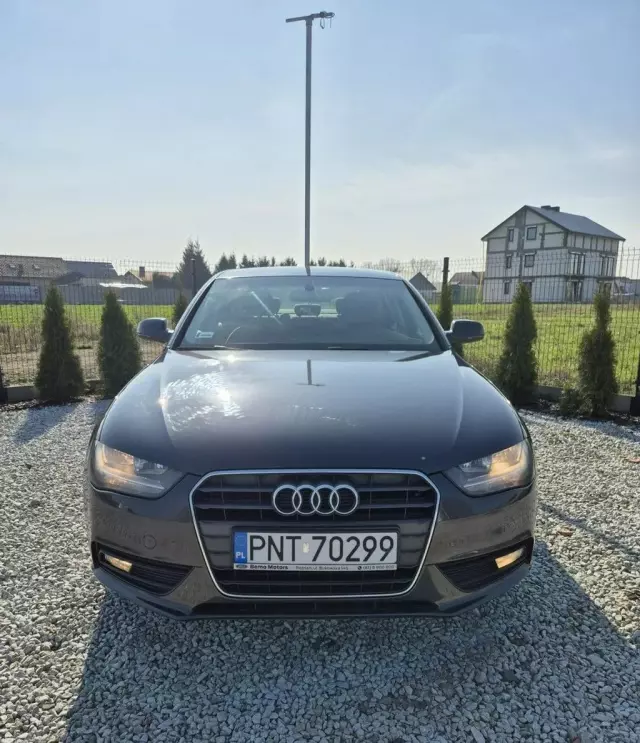 AUDI A4 