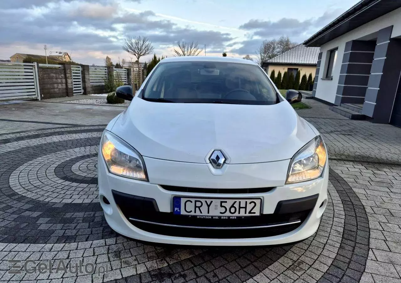 RENAULT Megane 1.4 16V TCE Bose Edition