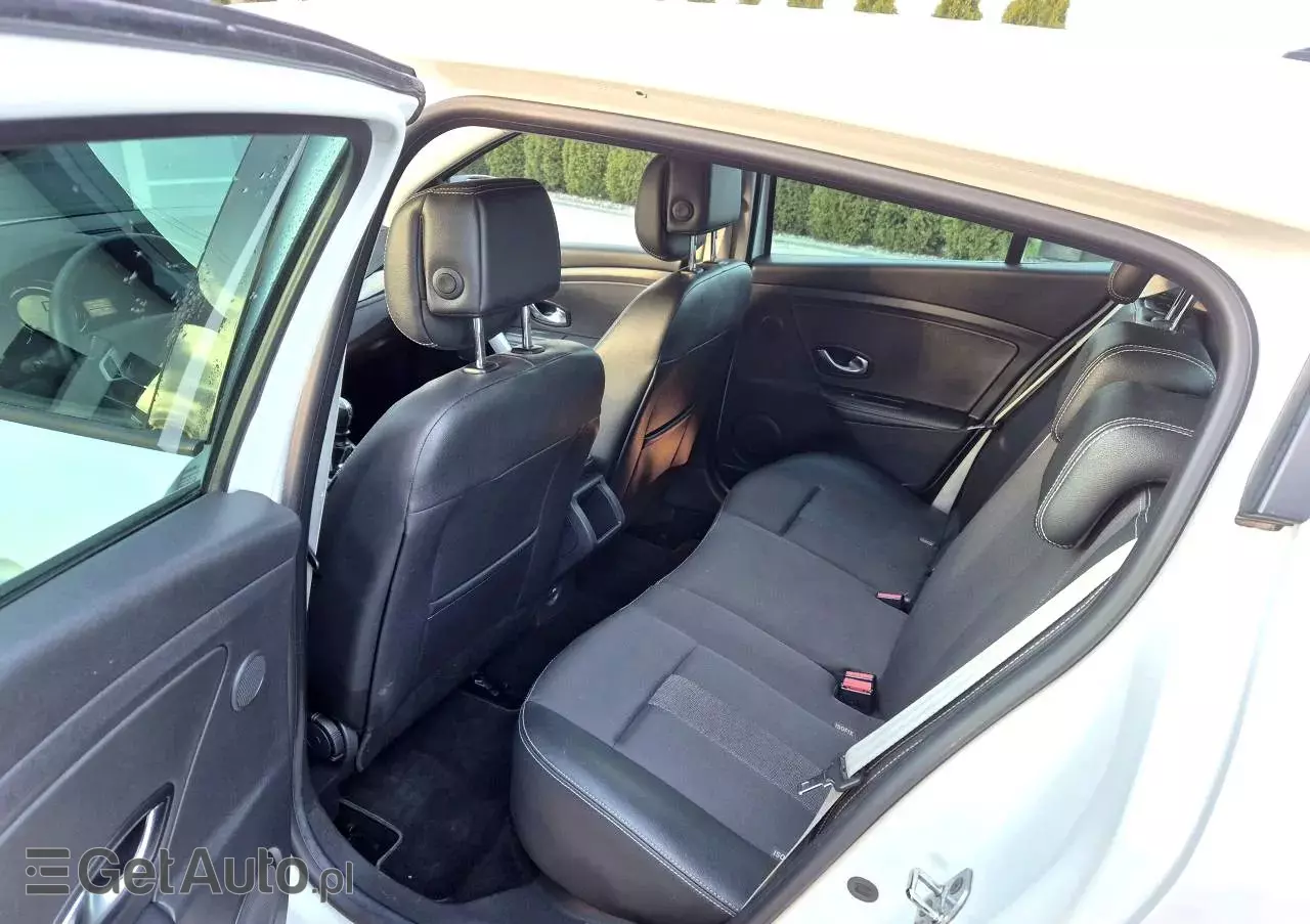 RENAULT Megane 1.4 16V TCE Bose Edition