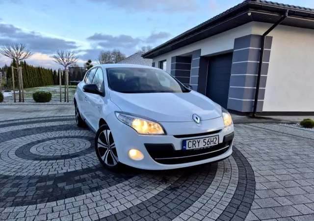 RENAULT Megane 1.4 16V TCE Bose Edition