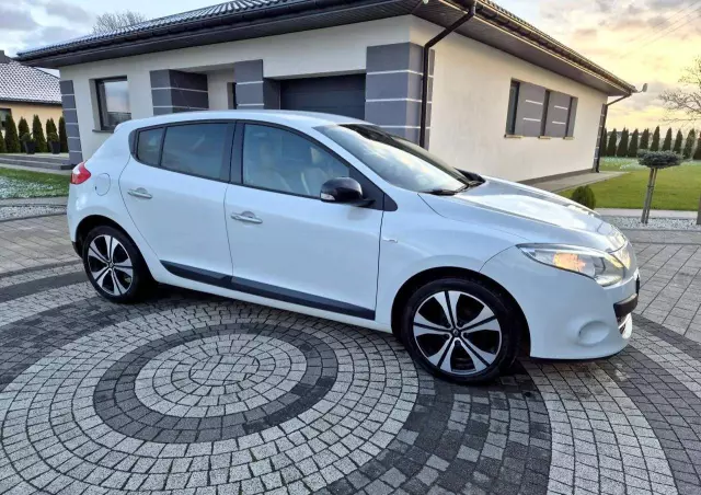 RENAULT Megane 1.4 16V TCE Bose Edition