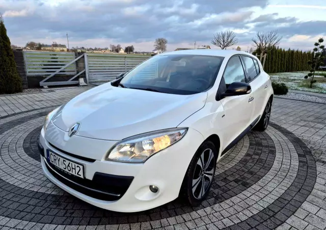 RENAULT Megane 1.4 16V TCE Bose Edition